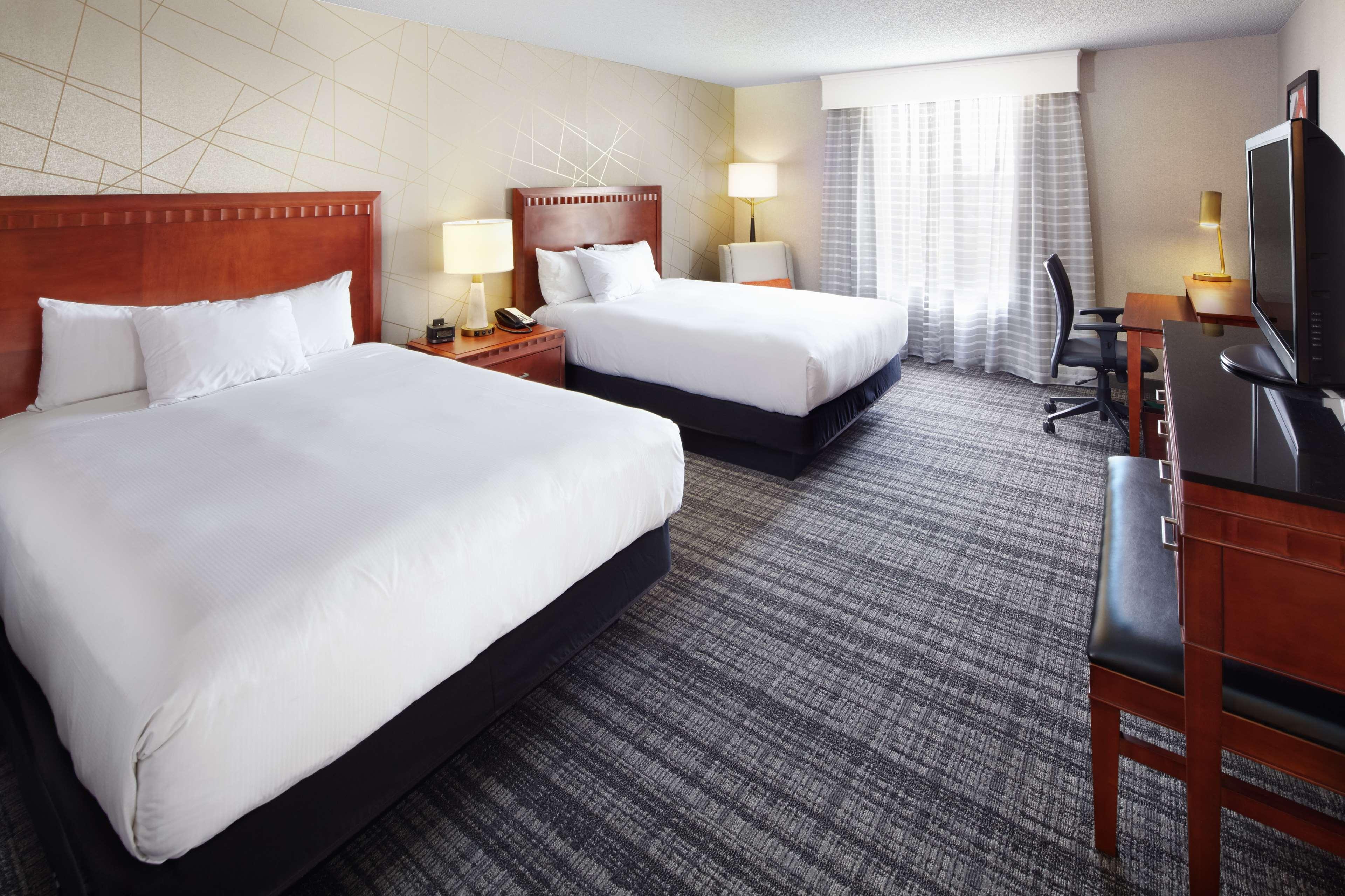 Doubletree By Hilton Dallas Near The Galleria Ngoại thất bức ảnh