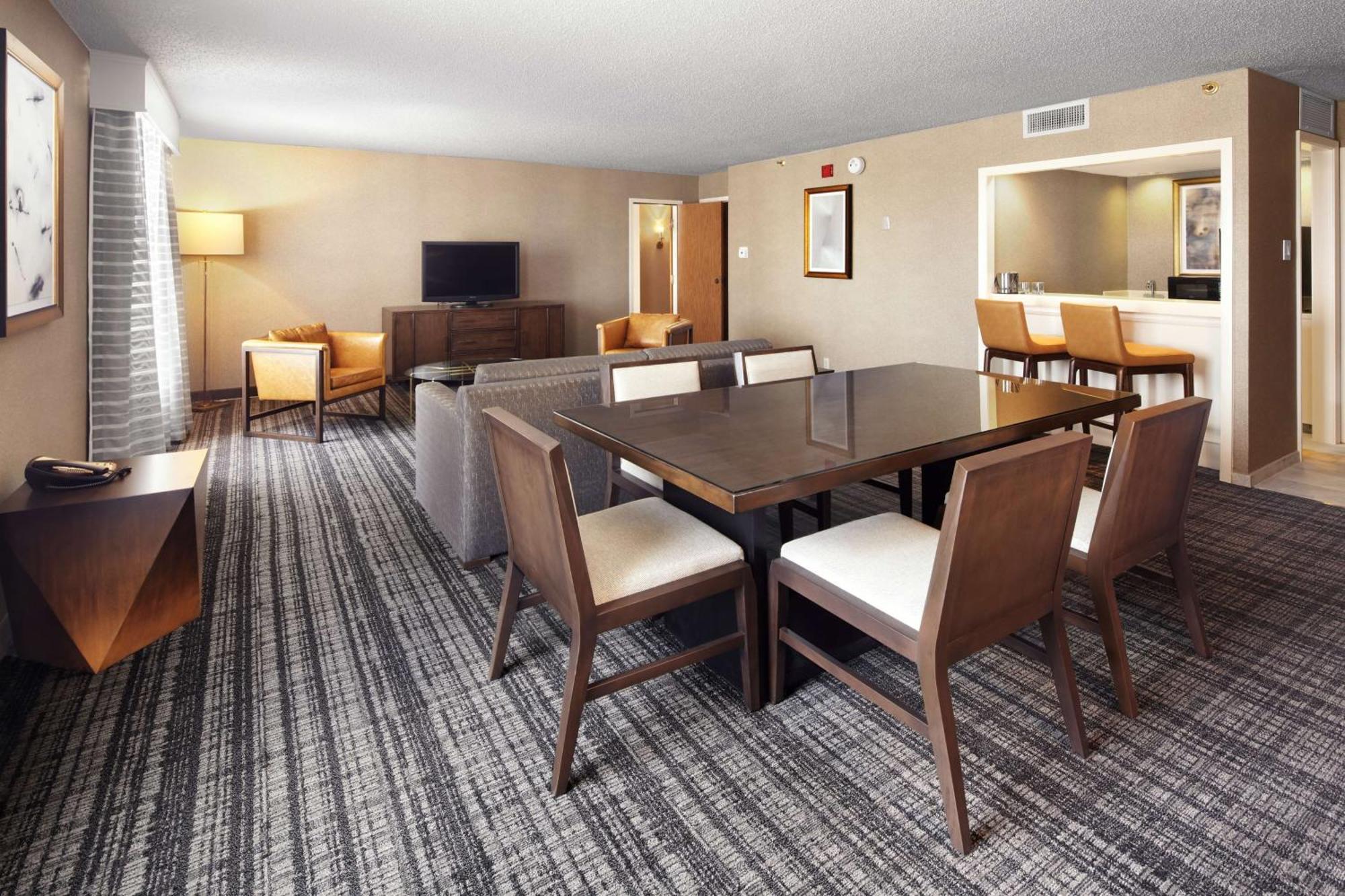 Doubletree By Hilton Dallas Near The Galleria Ngoại thất bức ảnh